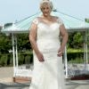 Curvy Bride