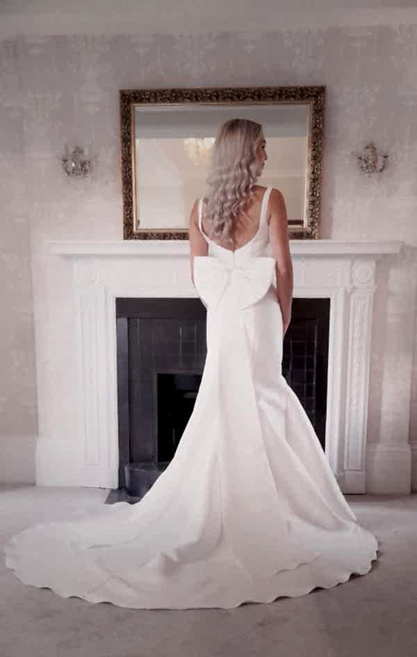 Fitted wedding dress