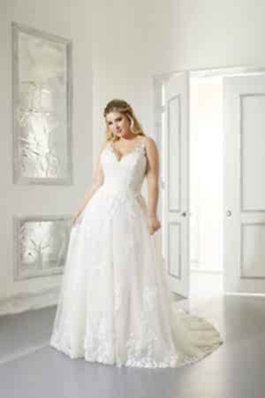 Curvy Bride Wedding Dresses